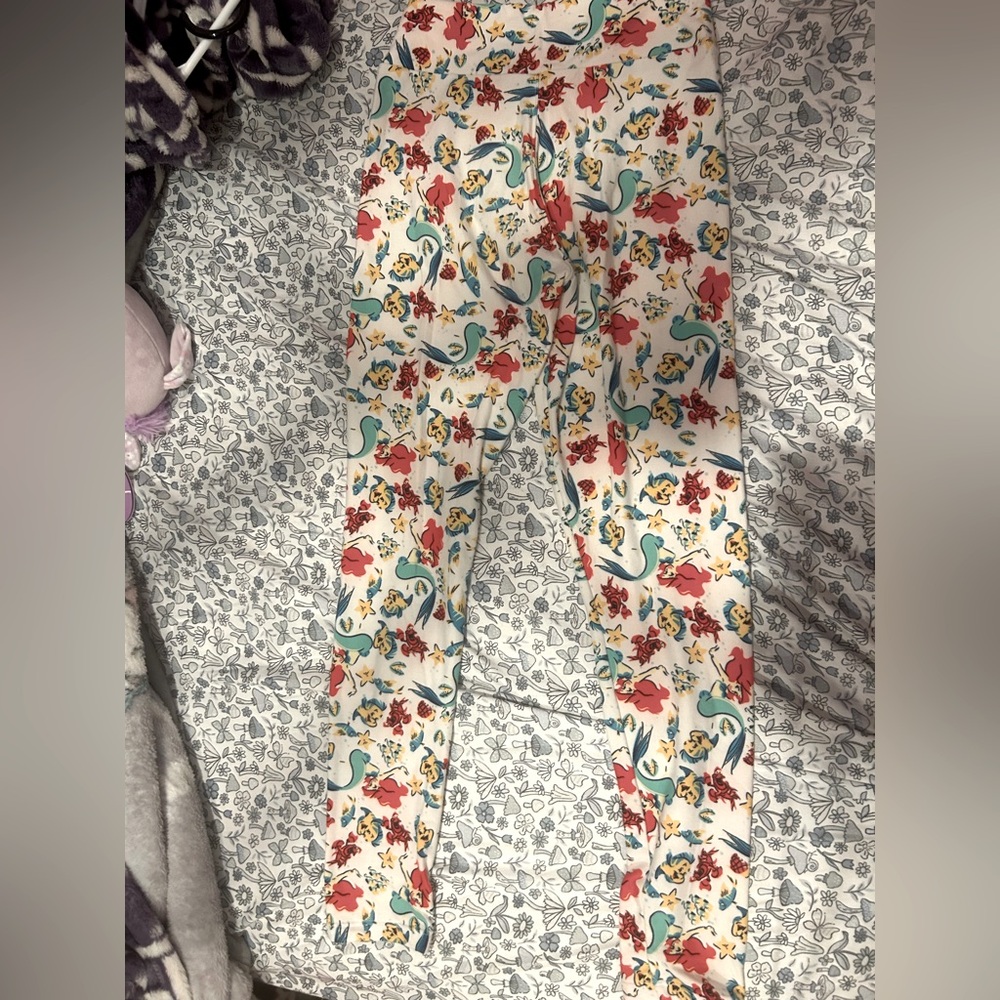 Ariel Lularoe leggings